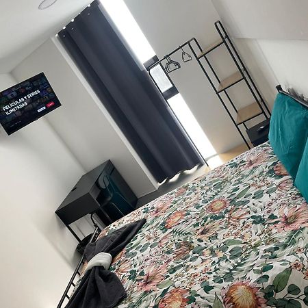 Hostal Nana B&B Арройо-де-ла-Энкомьенда Экстерьер фото