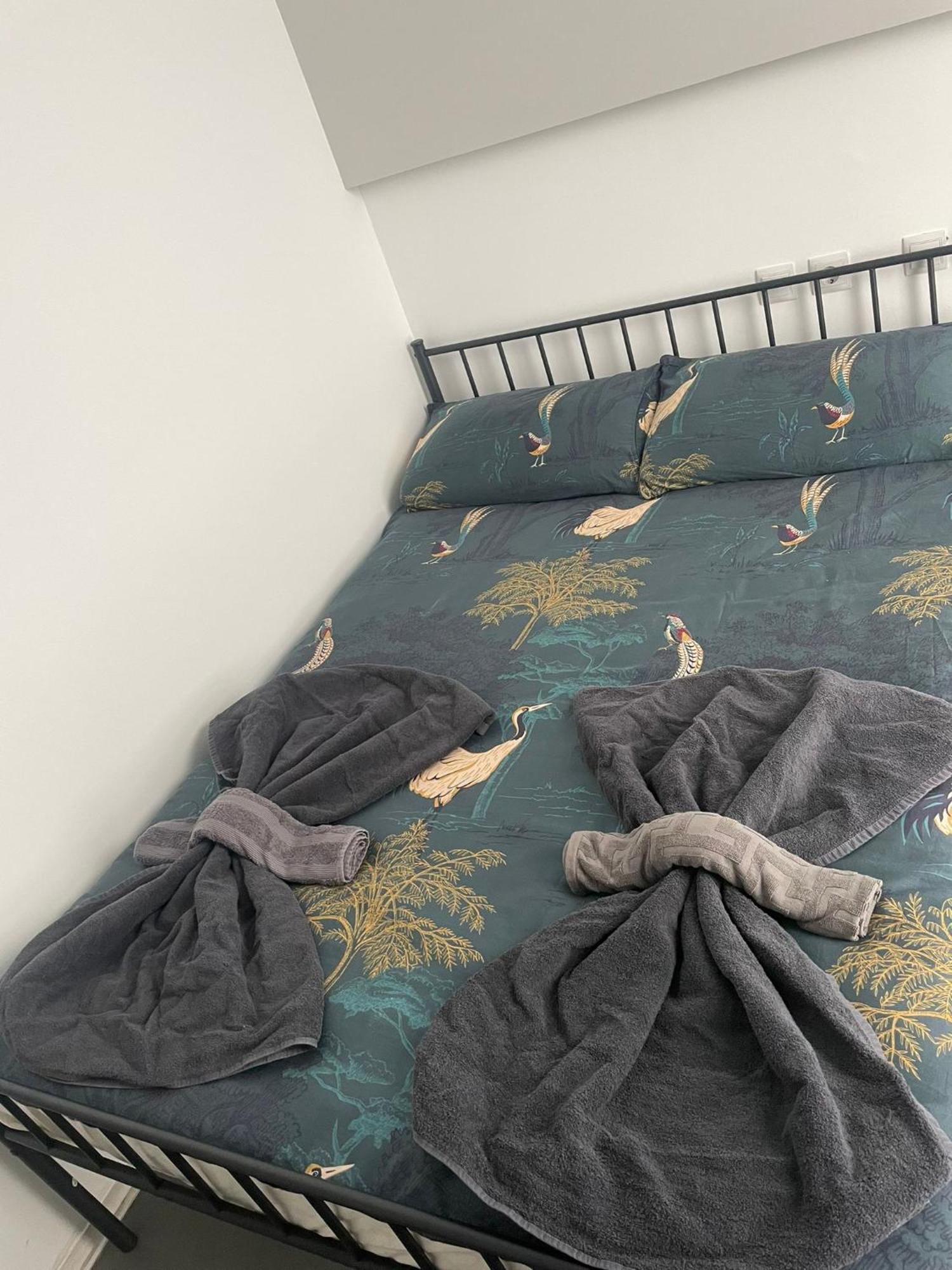 Hostal Nana B&B Арройо-де-ла-Энкомьенда Экстерьер фото